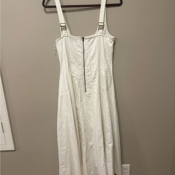 Petal & Pup Una Midi Dress in white - Picture 14 of 14